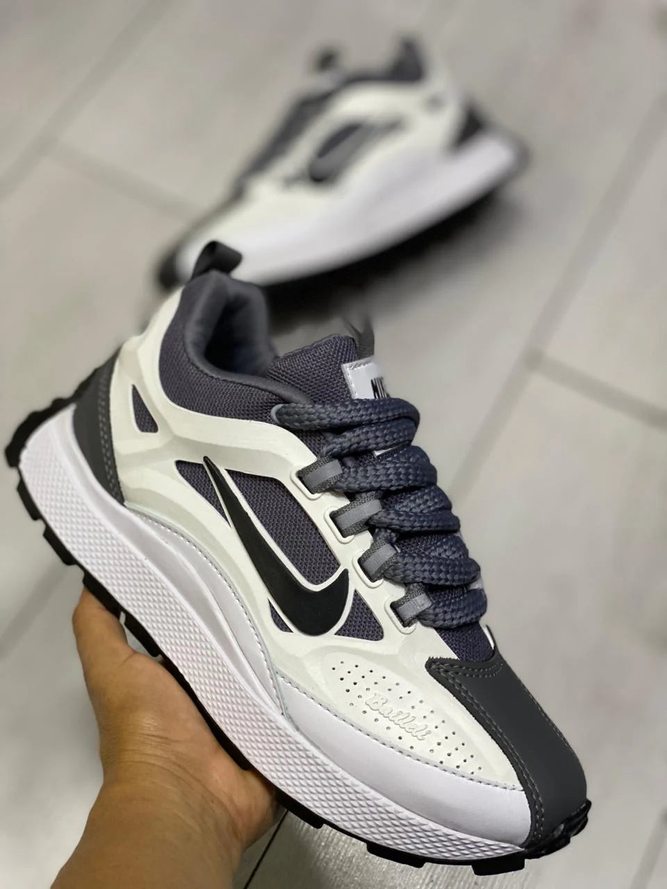 NIKE BAILLELI 2 X 1